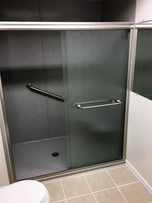 Walk-in Shower Services in Spring, TX (4)