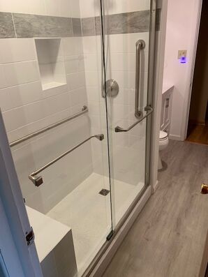 Walk-in Shower Services in Spring, TX (2)